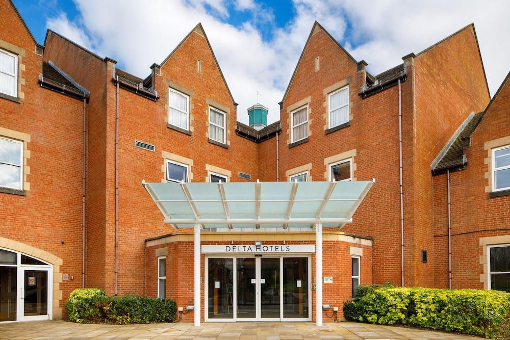 Delta Hotels By Marriott Cheltenham Chase Brockworth Exterior foto