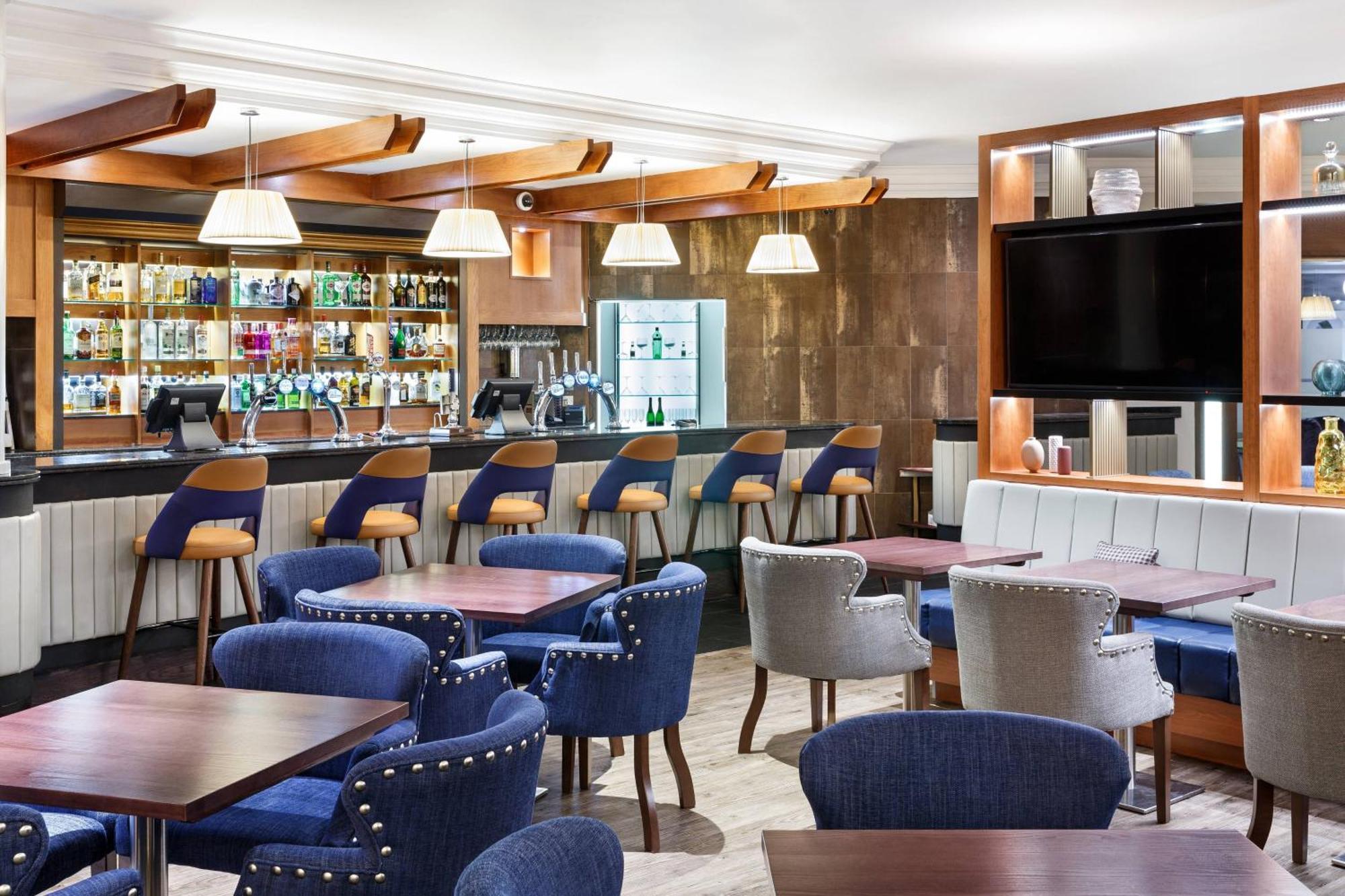 Delta Hotels By Marriott Cheltenham Chase Brockworth Exterior foto